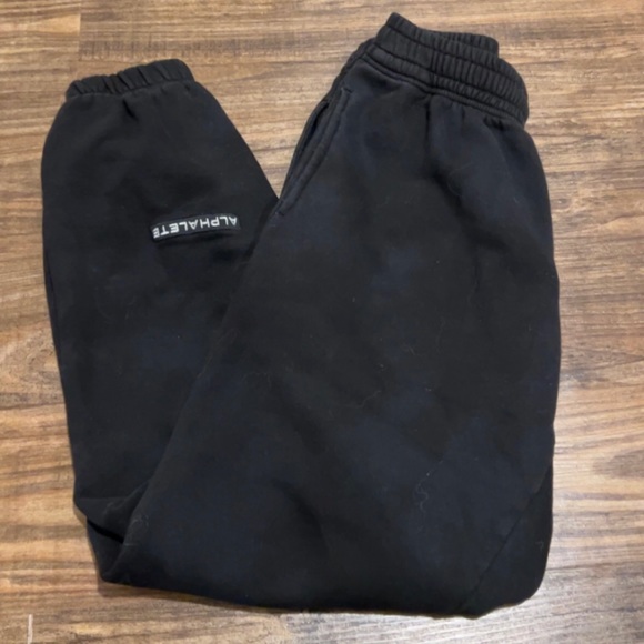 **SOLD** Alphalete HCTS Joggers - Picture 2 of 4
